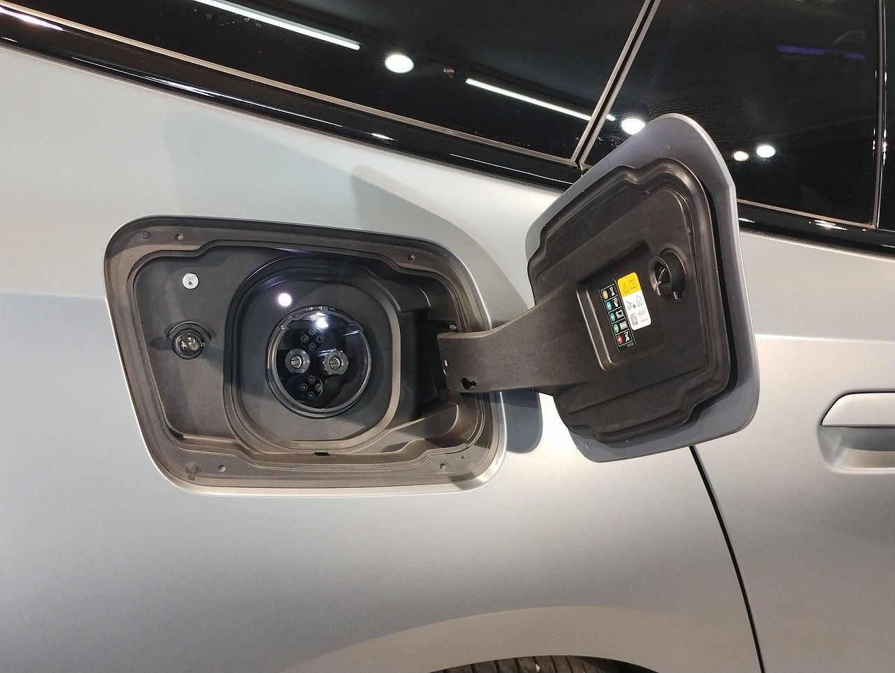 BMW i5 eDrive40 M Sport RHD