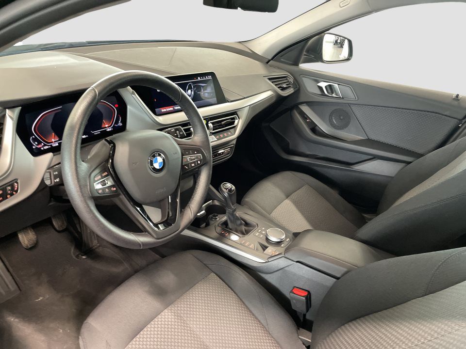 BMW 118