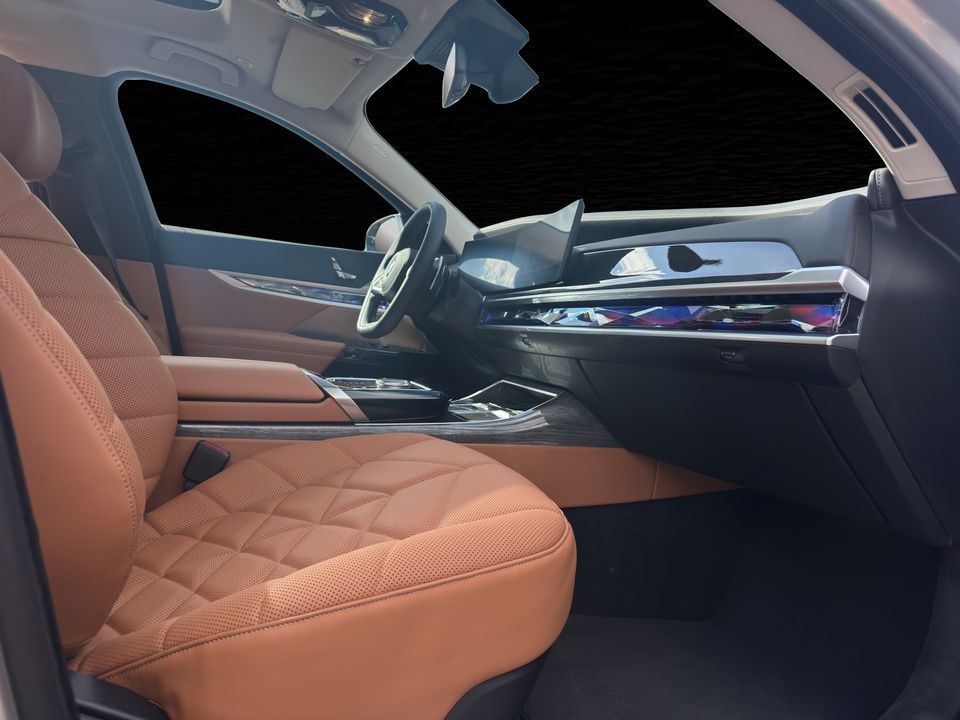 BMW 740