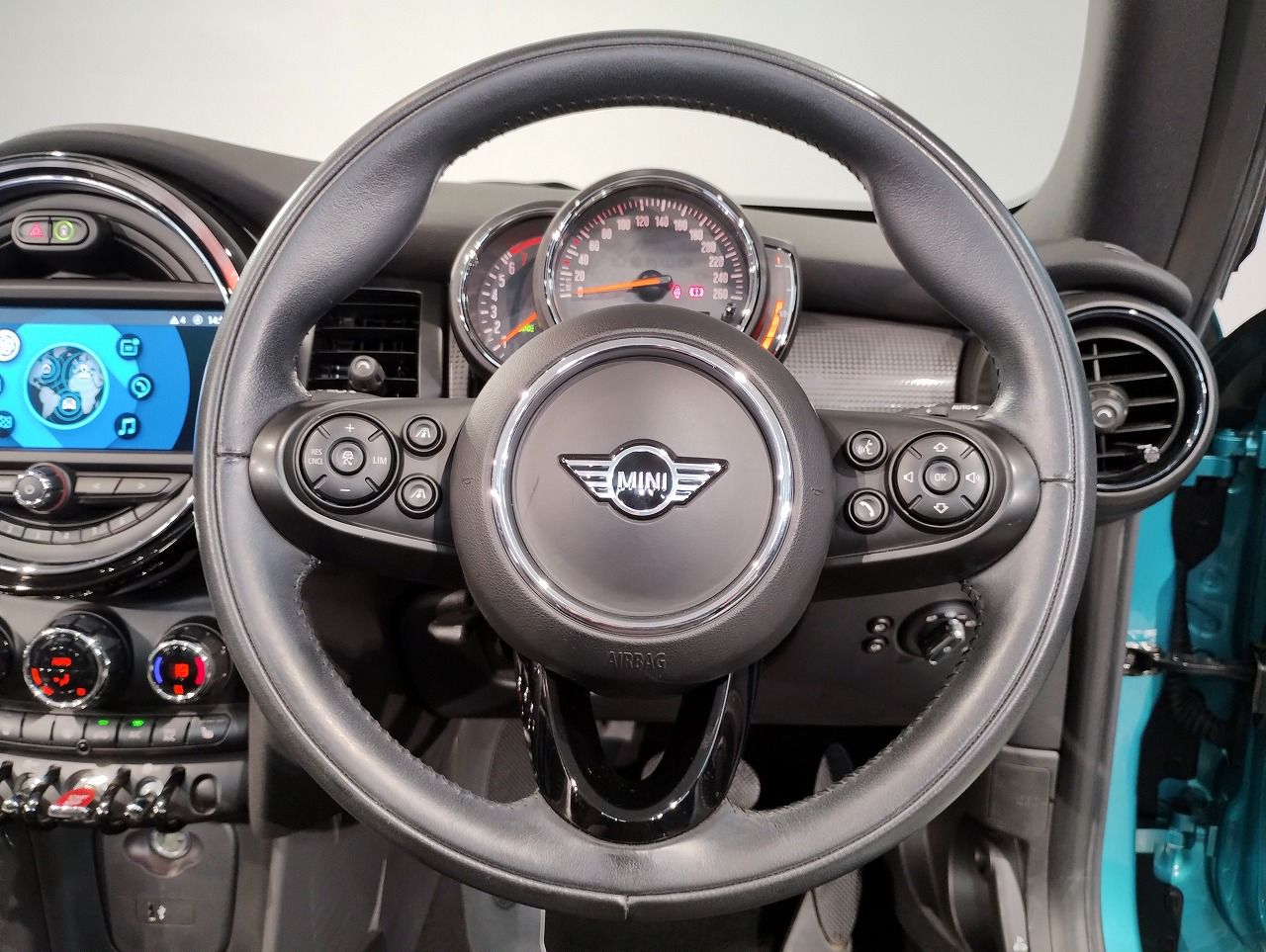 F57 MINI Cooper Convertible LCI