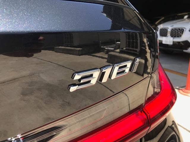 318i Touring RHD