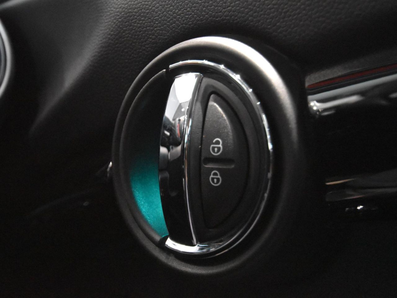 F55 MINI Cooper 5-Door Hatch LCI