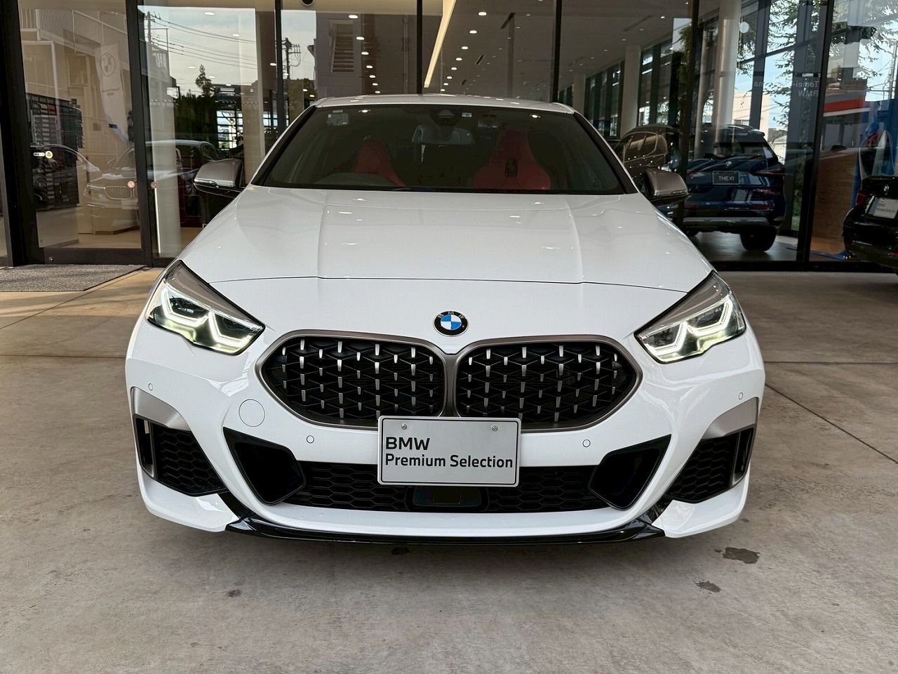 F4* **35i xDrive **** ***** B48 2.0i