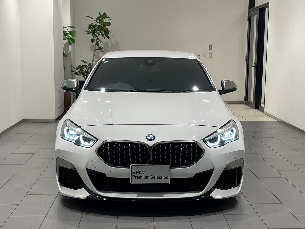 F4* **35i xDrive **** ***** B48 2.0i