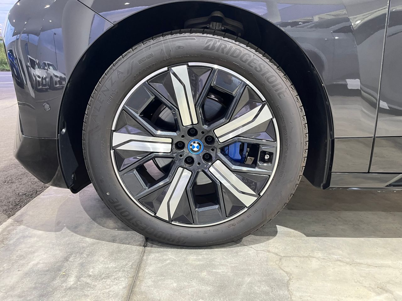 i20 iX xDrive40