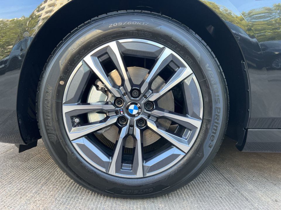 BMW 218