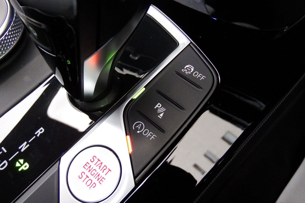 F40 118d Sports Hatch 5-door B47 2.0d