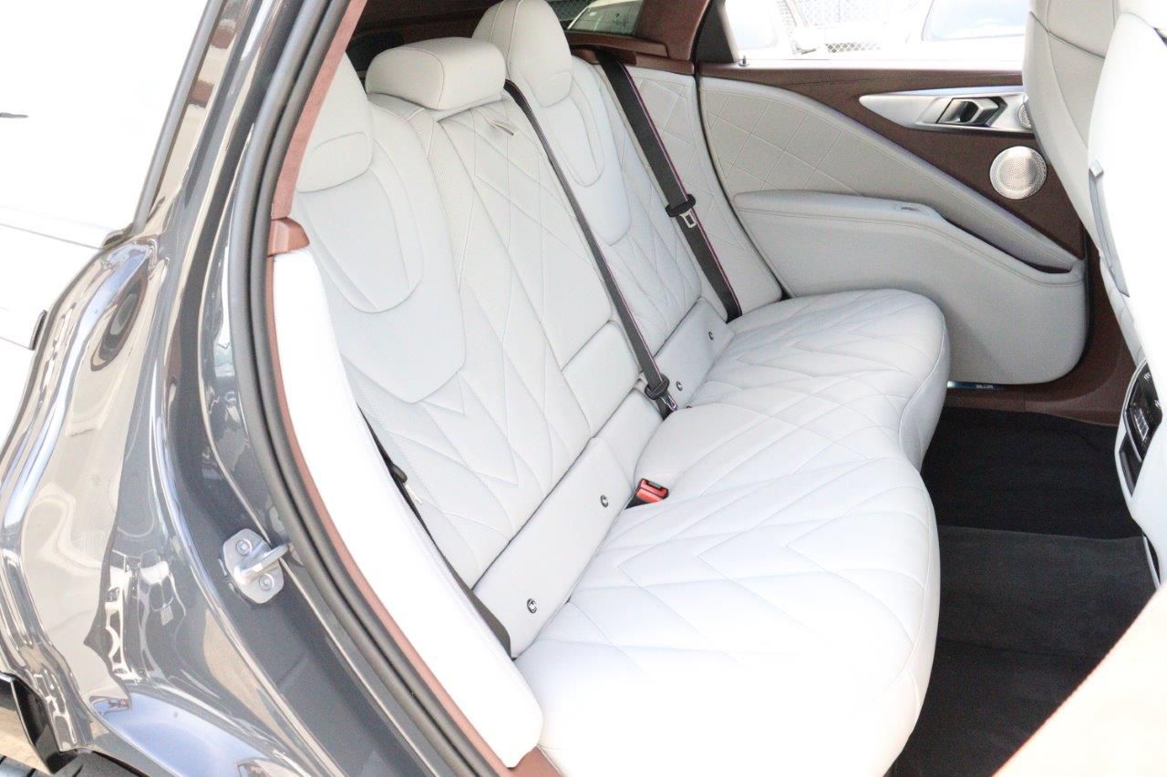 XM RHD