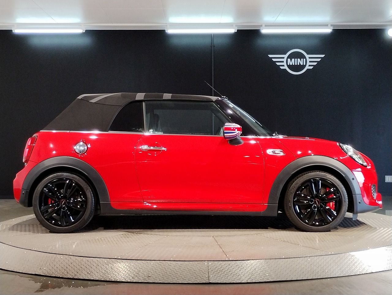 F57 MINI John Cooper Works Convertible LCI
