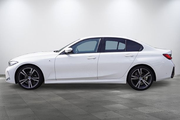320d xDrive Berline RHD