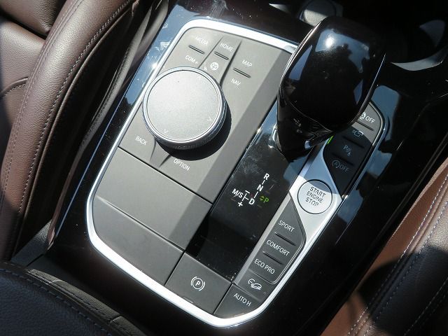 G01 X3 xDrive20d RHD US LCI