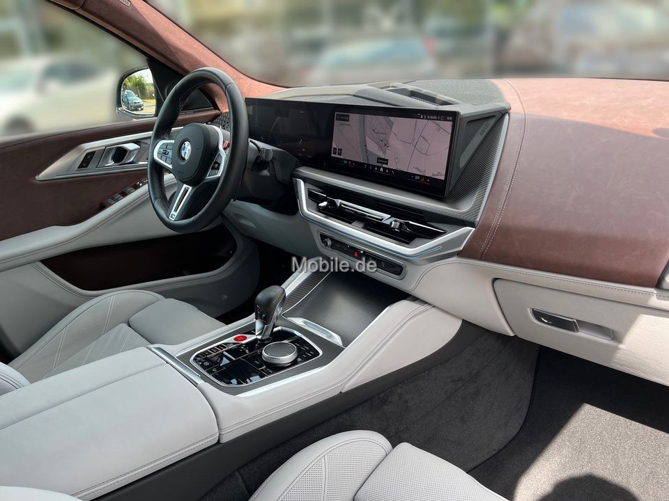 BMW XM