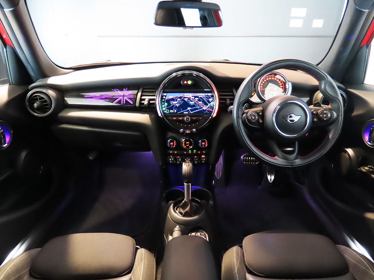 F55 COOPER S D(AT)