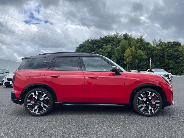 U25 MINI John Cooper Works Countryman ALL4