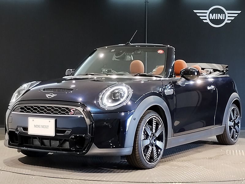 MINI Cooper S Convertible RHD