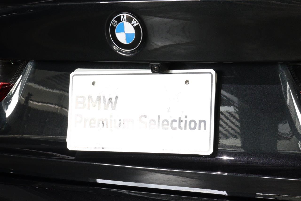 320d xDrive Berline RHD
