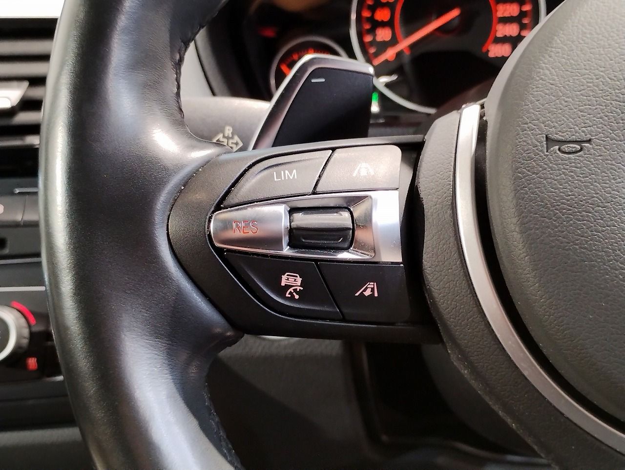 320I GRANTURISMO RHD