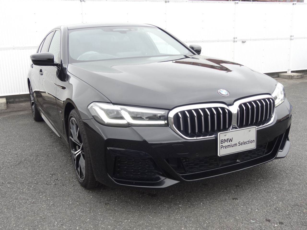520d xDrive Sedan RHD