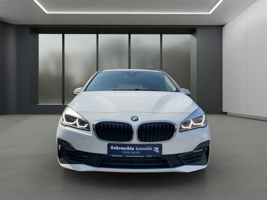 BMW 218
