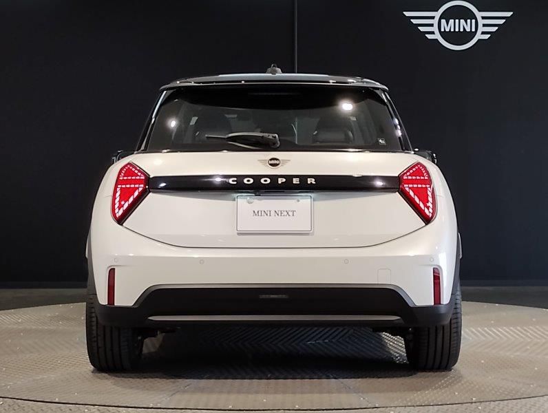 F66 MINI Cooper C 3Dr
