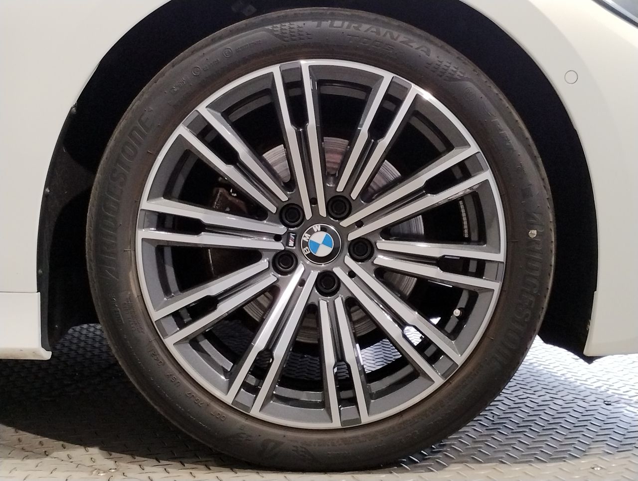 G20 320i Saloon RHD MX