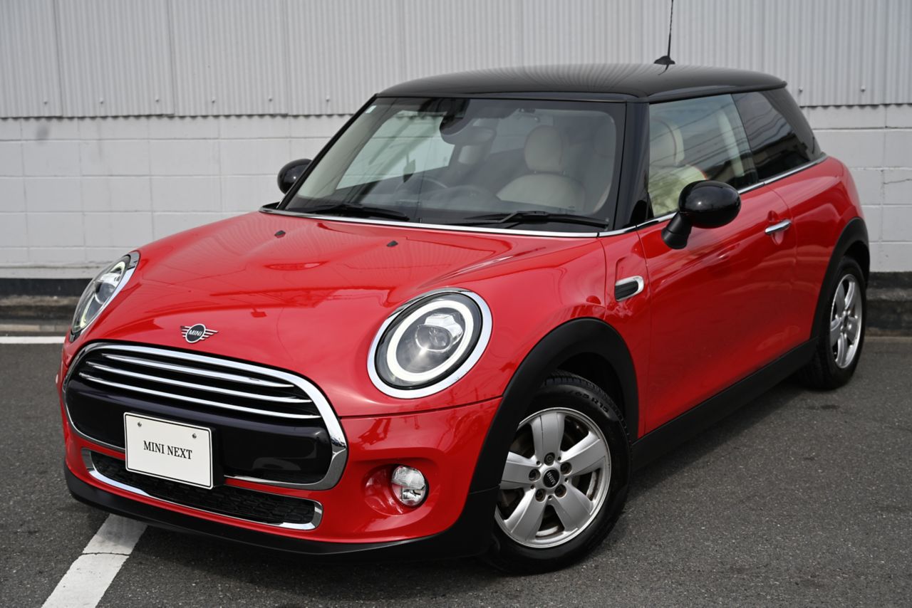THE NEW MINI COOPER 3 DOOR.
