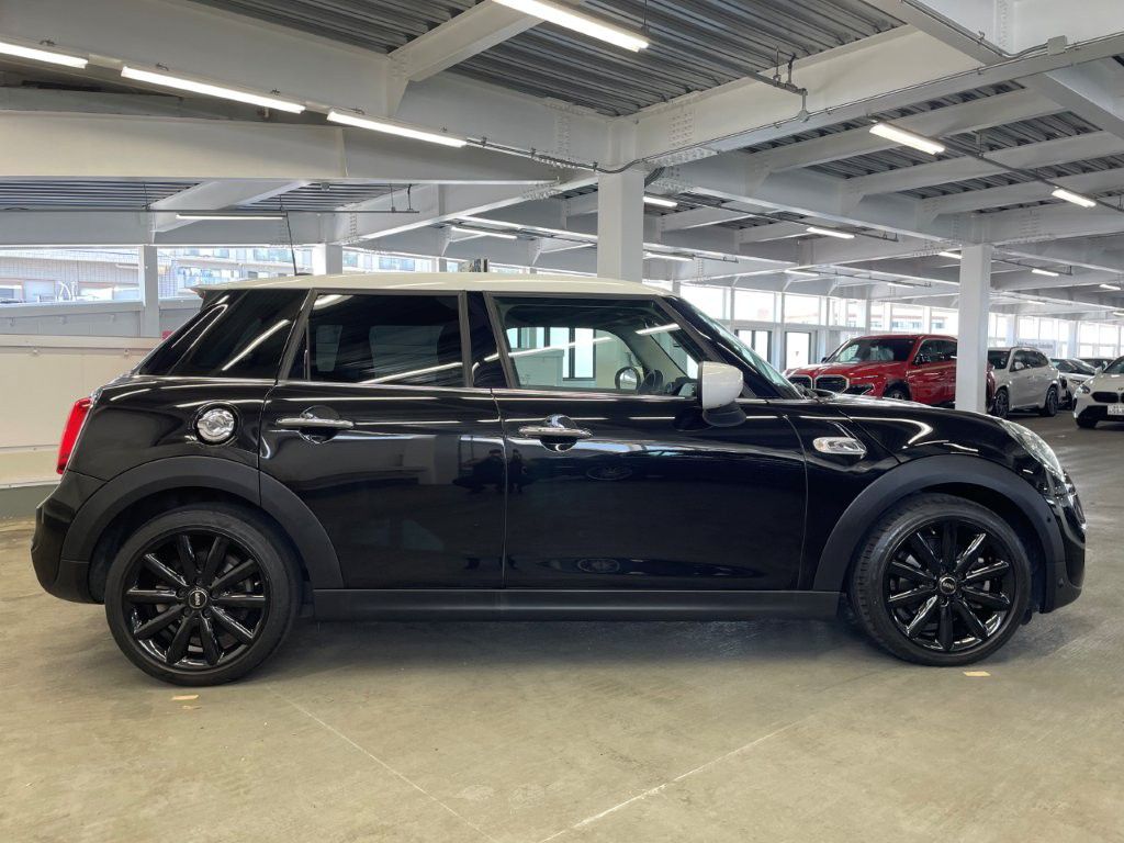 F55 MINI Cooper SD 5dr Hatch LCI