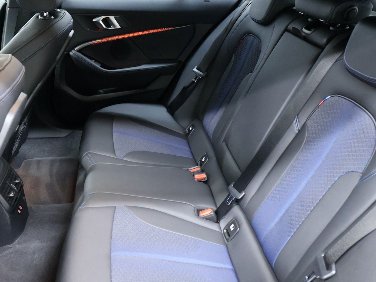 F40 118d Sports Hatch 5-door B47 2.0d