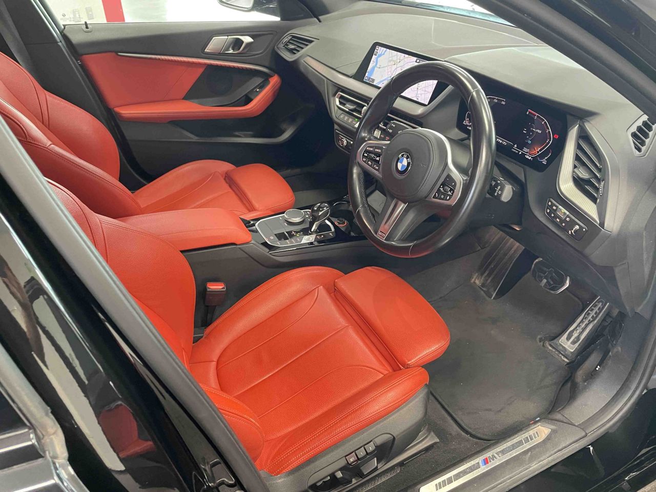 F40 118d Sports Hatch 5-door B47 2.0d