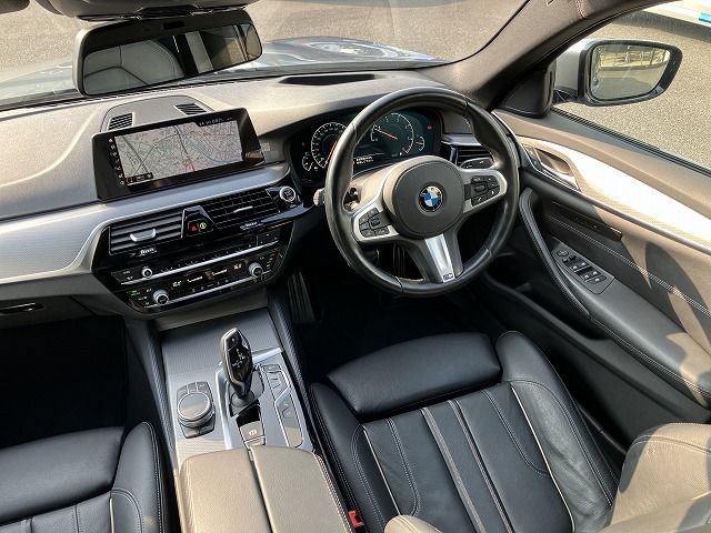 G20 320i Saloon RHD TU
