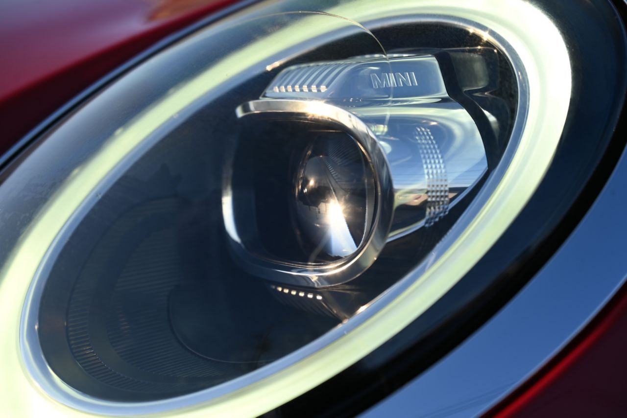 F55 COOPER D (AT)