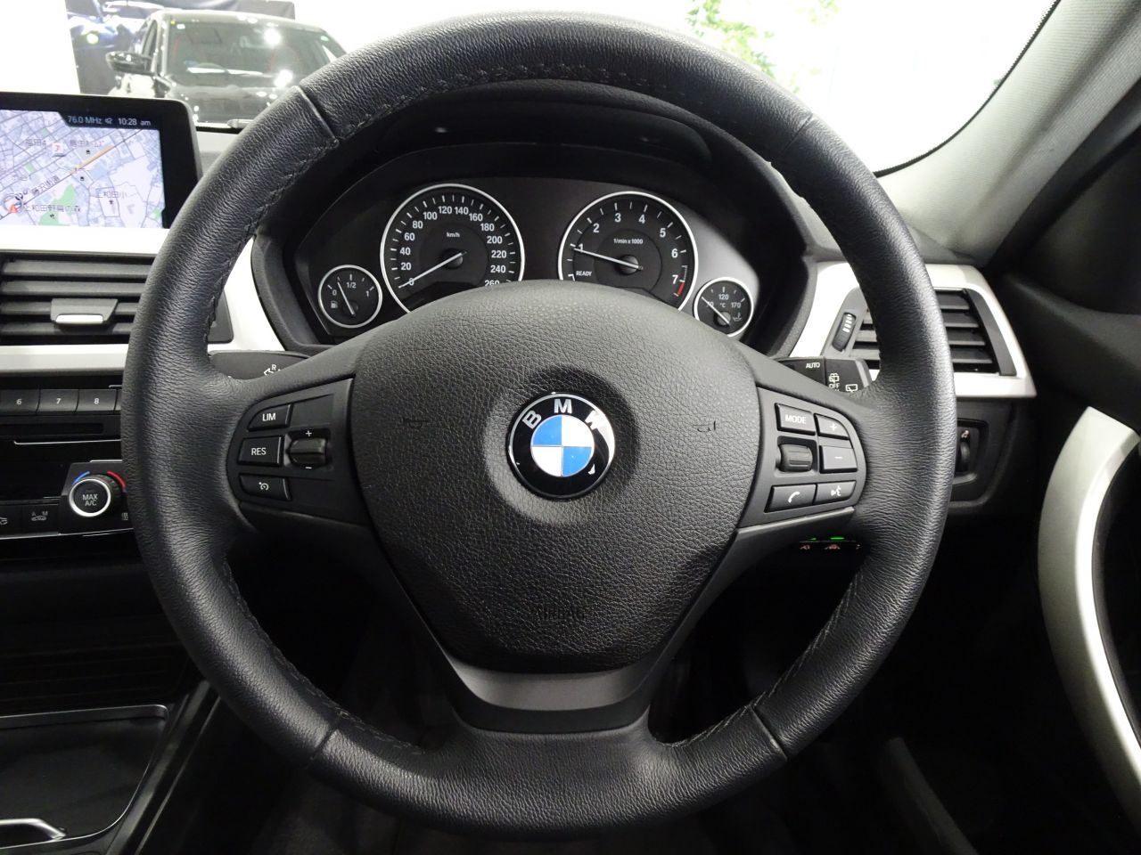 318I TOURING RHD