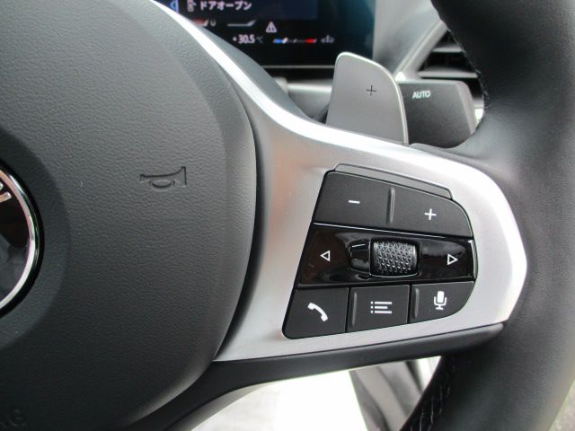 320d xDrive Berline RHD