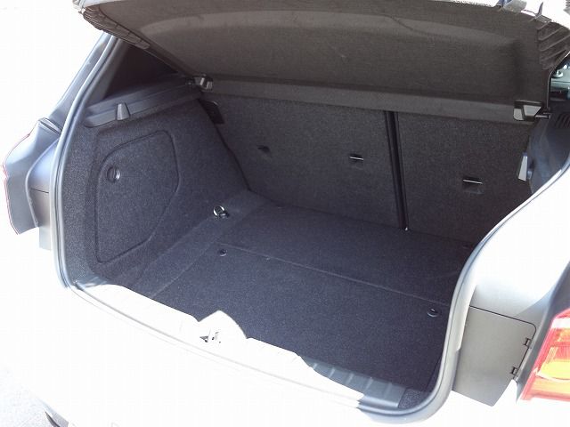 118 5DOOR RHD