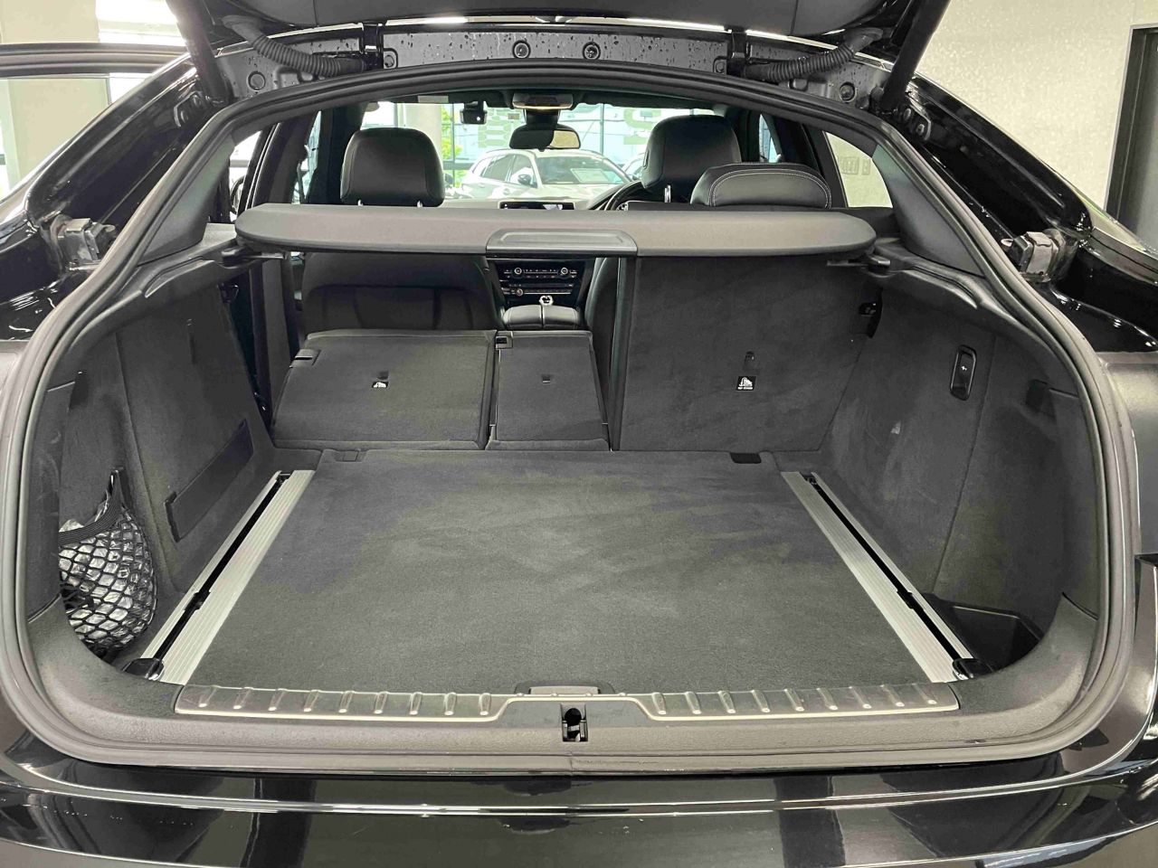 X6M RHD