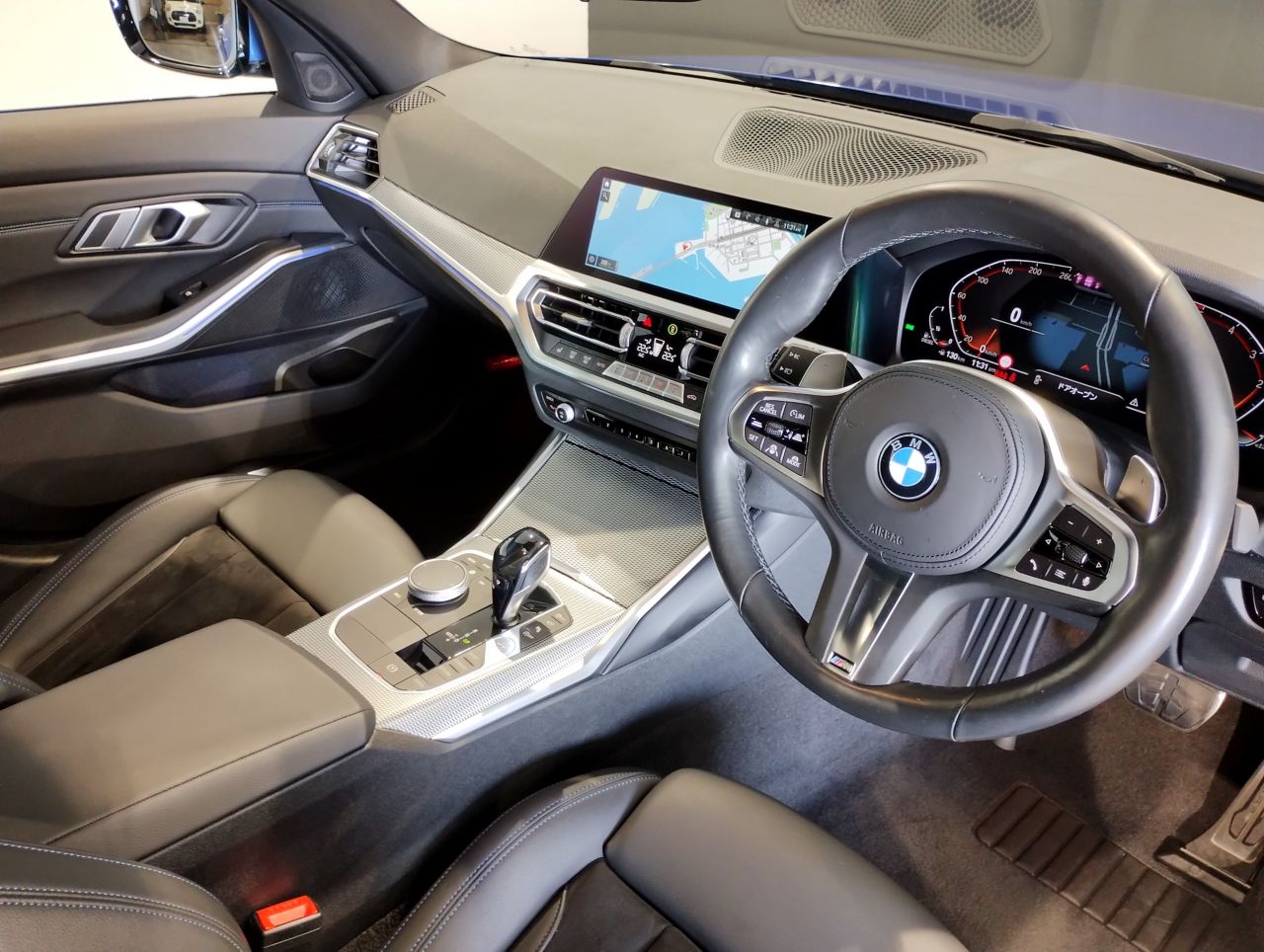 G20 320d xDrive RHD Saloon