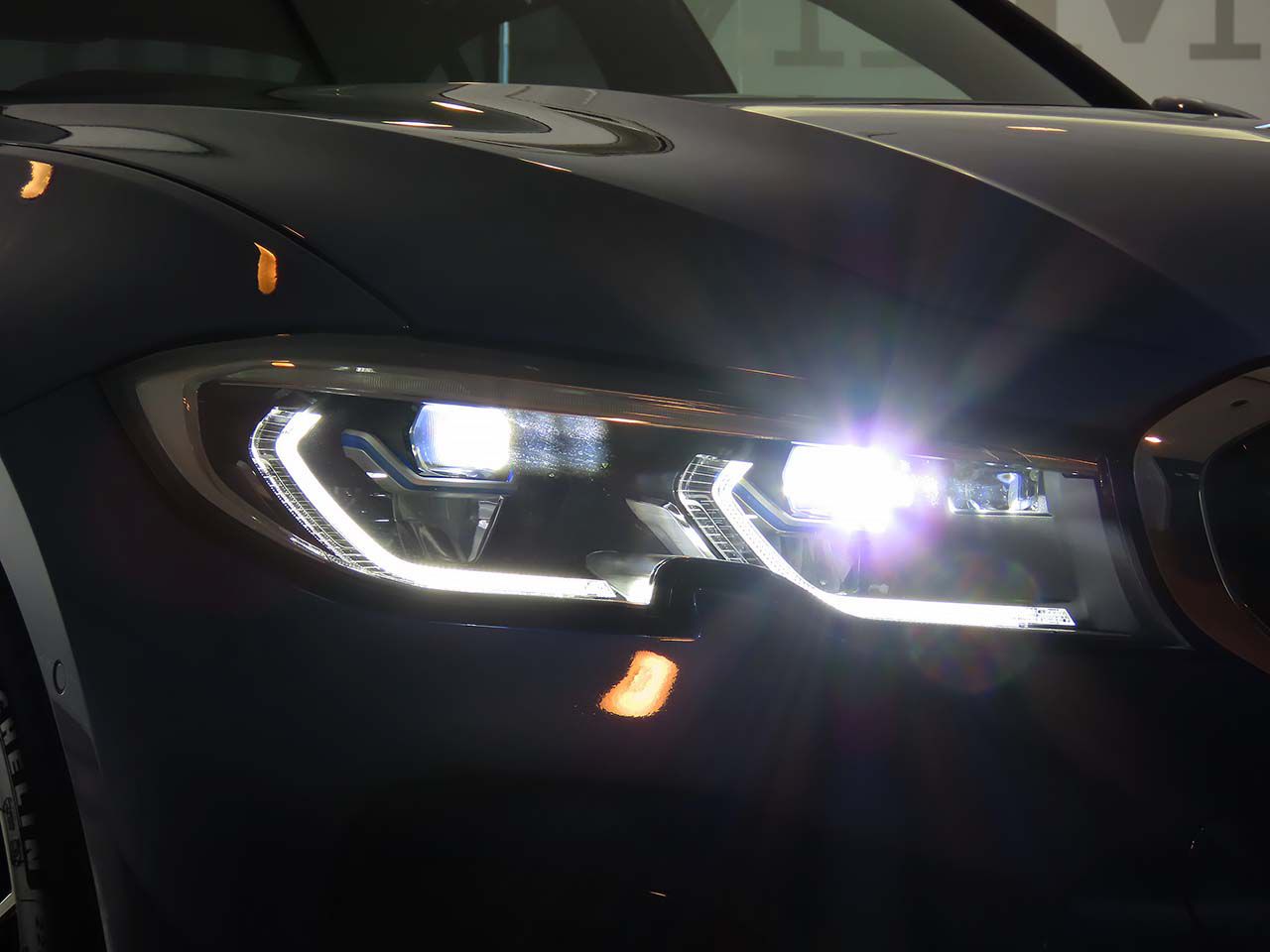 G20 330e Saloon RHD