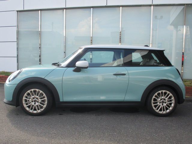 F66 MINI Cooper S 3Dr