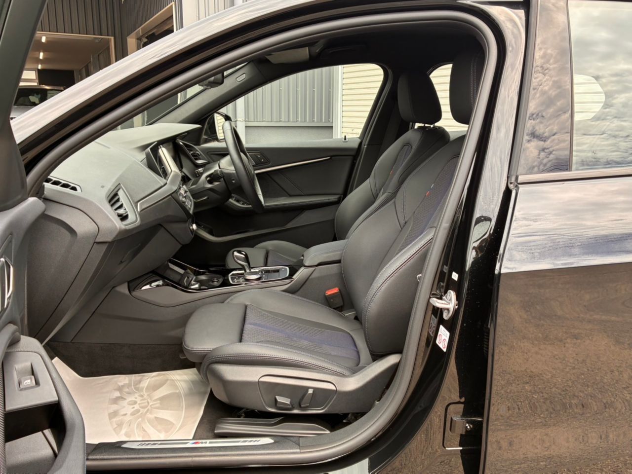 F40 118d Sports Hatch 5-door B47 2.0d