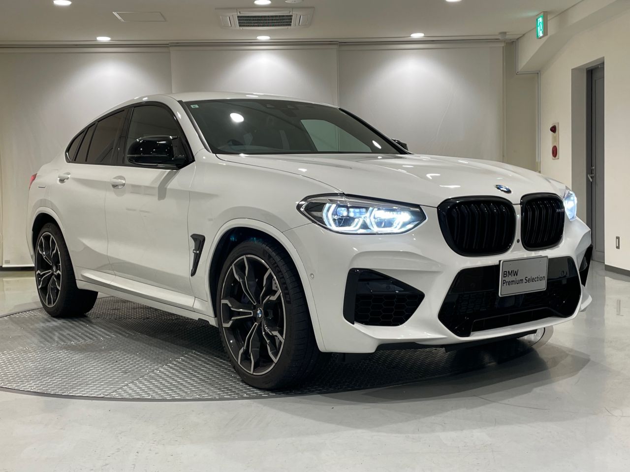 X4 M RHD