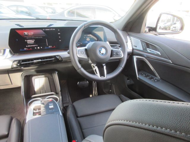 iX2 xDrive30 MSP