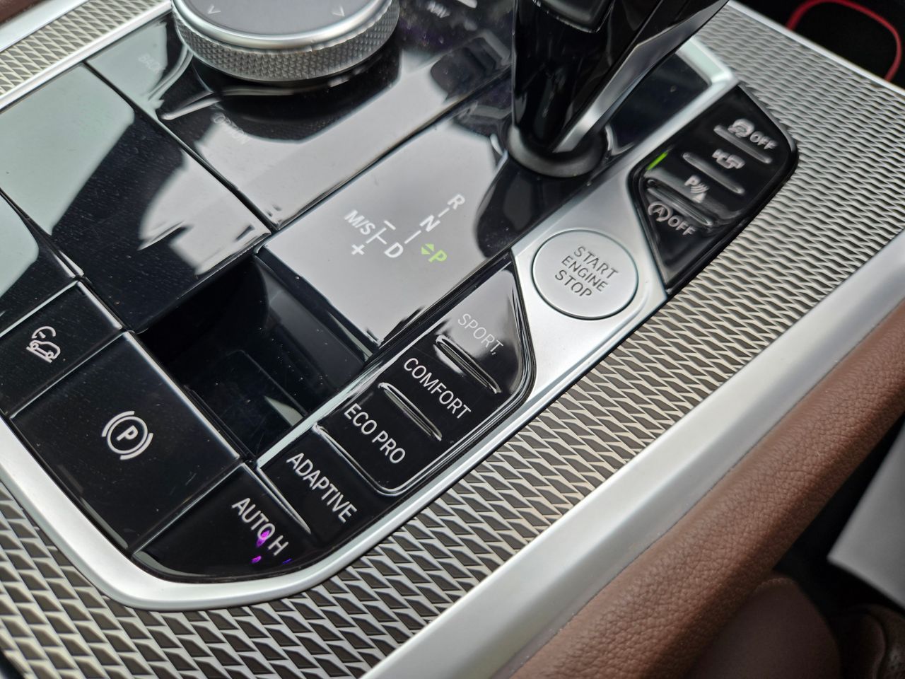 X* xDrive30d RHD