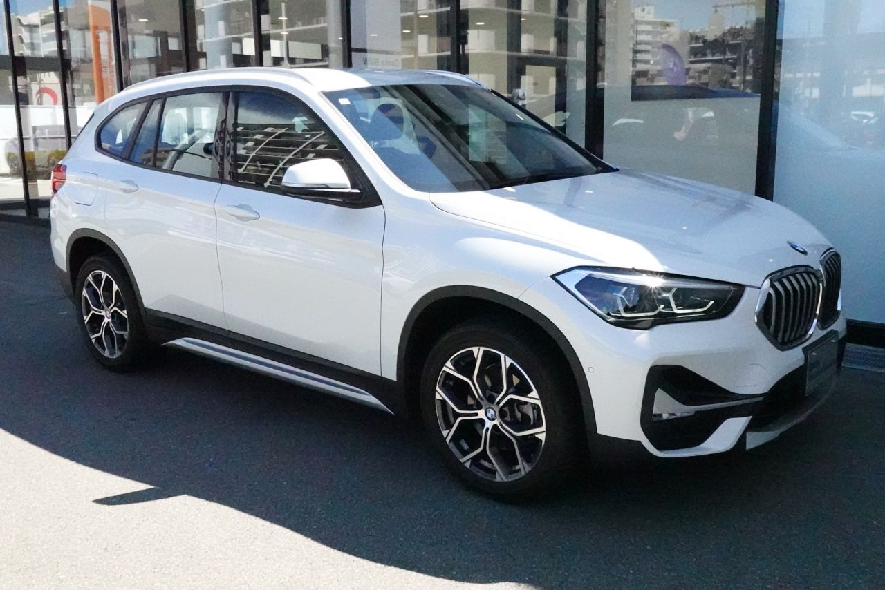 X1 sDrive18i RHD