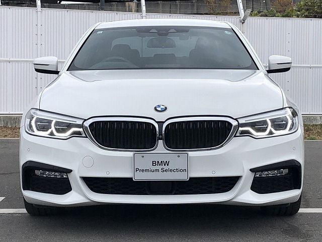 523I