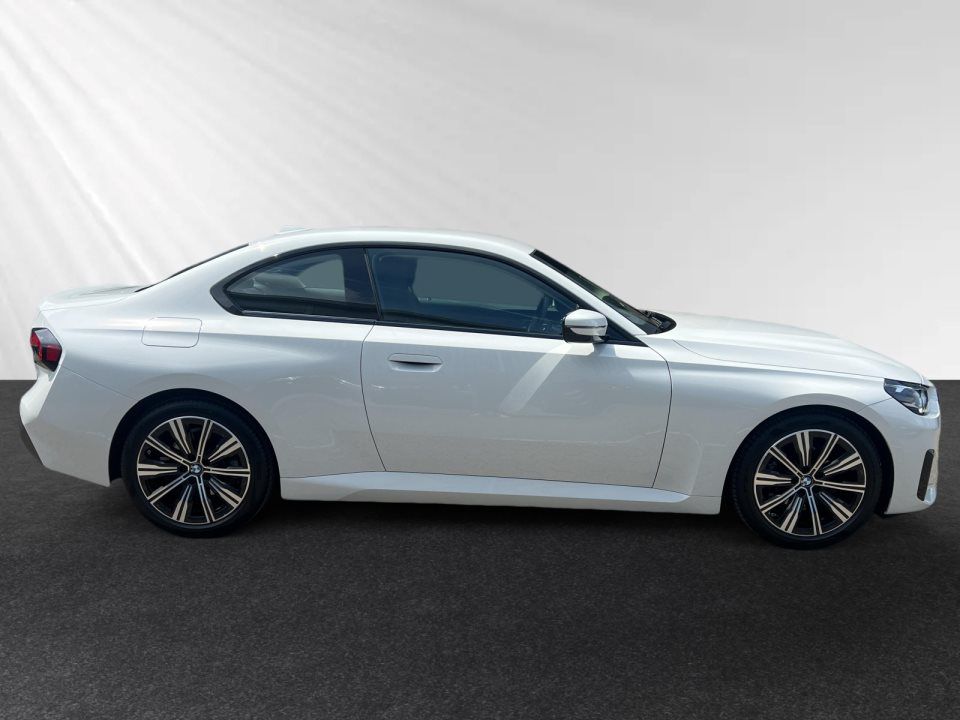 BMW 218