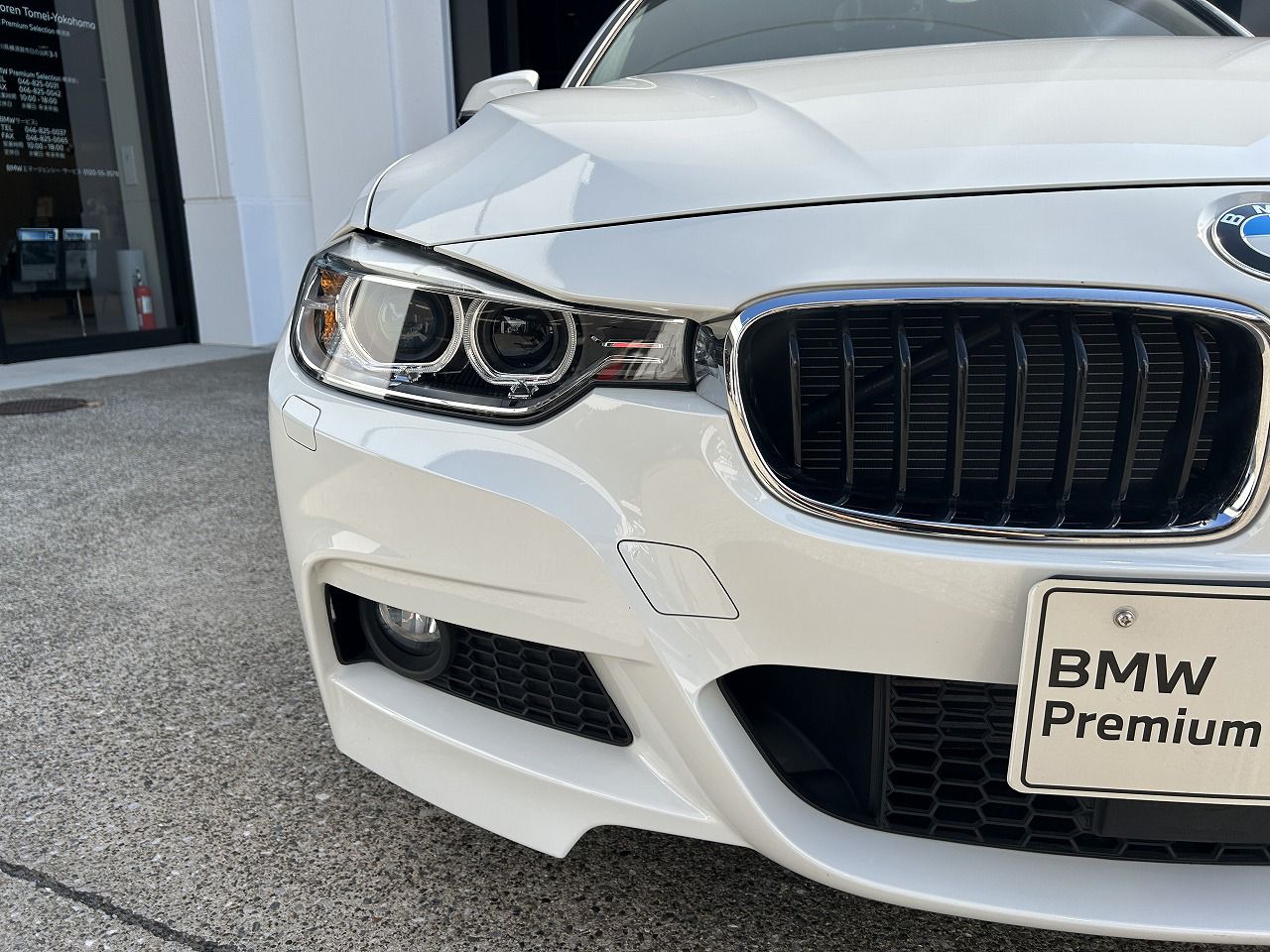 320I SEDAN RHD