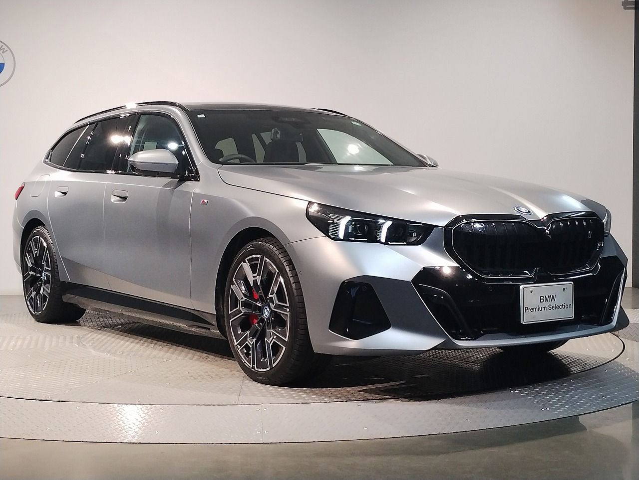 BMW i5 eDrive40 M Sport RHD