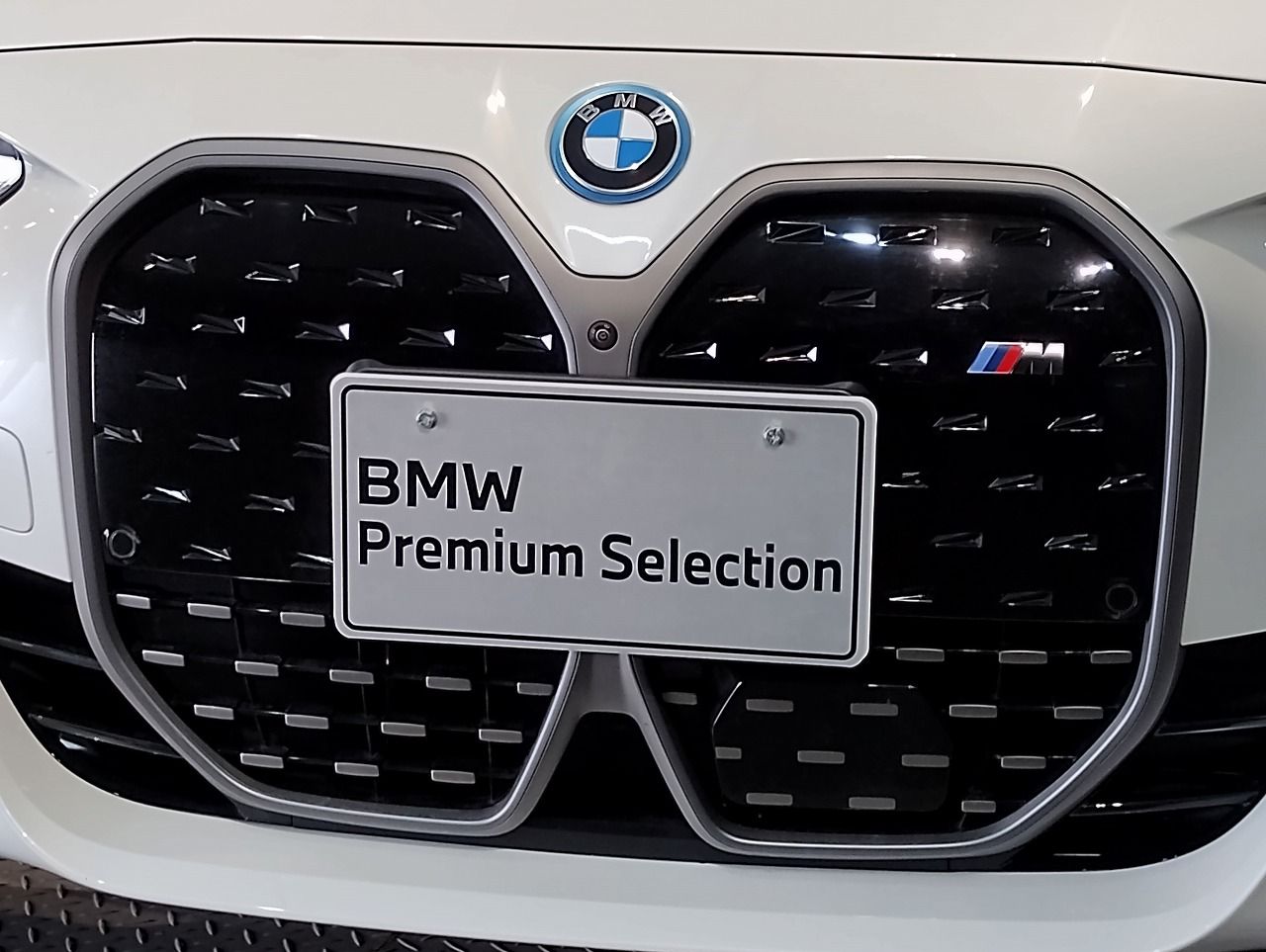 G26 i4 M50 RHD