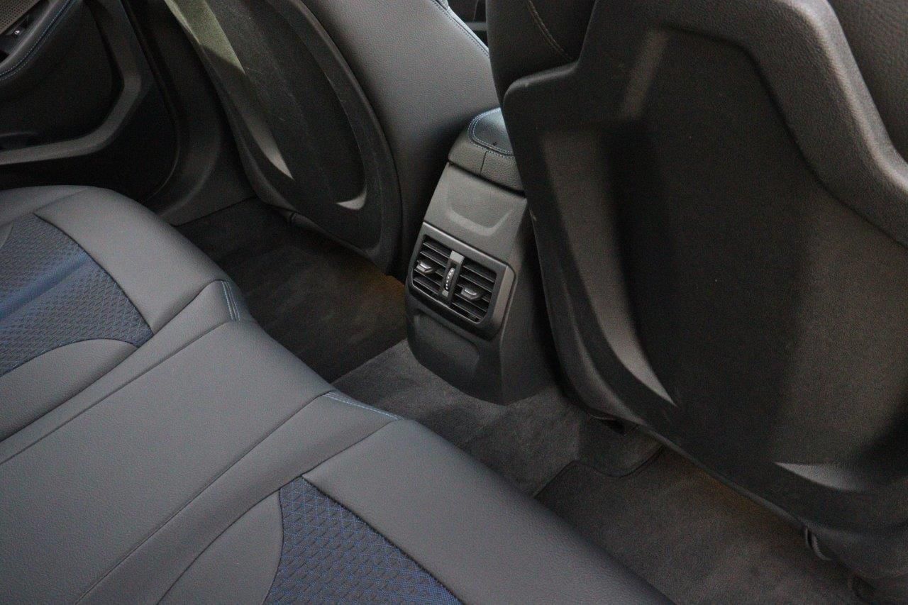 F40 118d Sports Hatch 5-door B47 2.0d