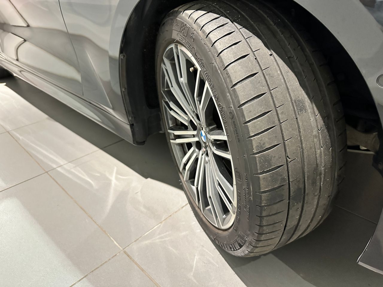 U11 iX1 xDrive30